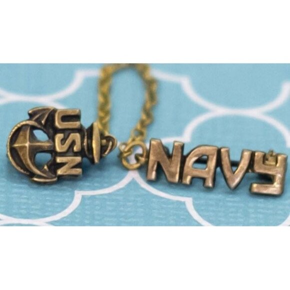Vintage USN Navy Chain Link Gold Filled Brooch - R32 - Picture 2 of 3